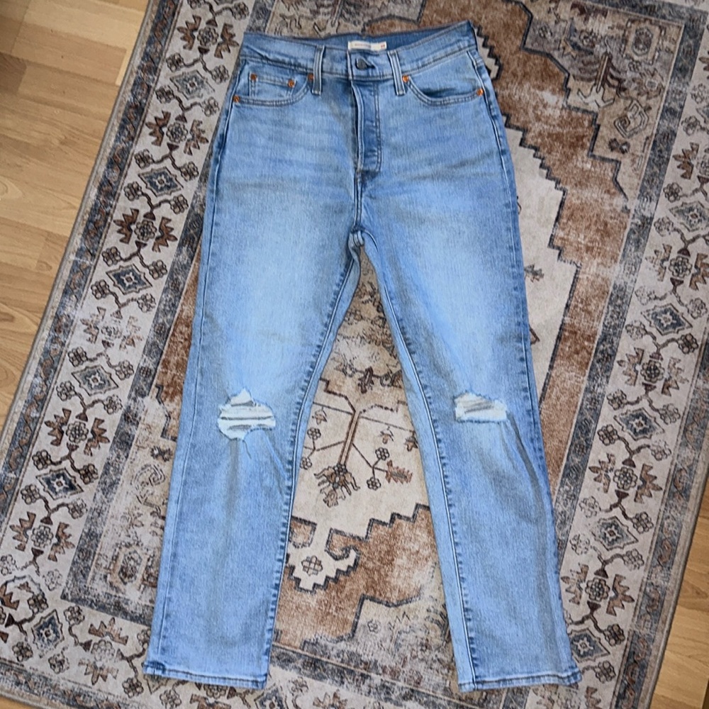 Stretchy Levi’s